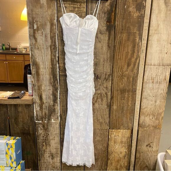 NWT Majorelle Leonie Gown White lace maxi rosette ruched bodycon slip Revolve XS - Picture 9 of 10